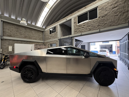 Tesla Cybertruck