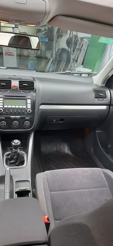 Volkswagen Vento 2.5
