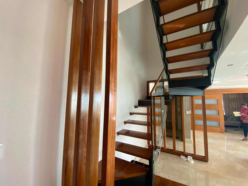 Venta De Penthouse En Alma Rosa I Santo Domingo Este