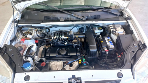 Imagen 14 de 17 de Peugeot Partner Furgon Motor Nafta 1.4 Con Gnc