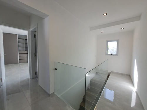 Venta Duplex 3 Dorm Quinta Santa Ana