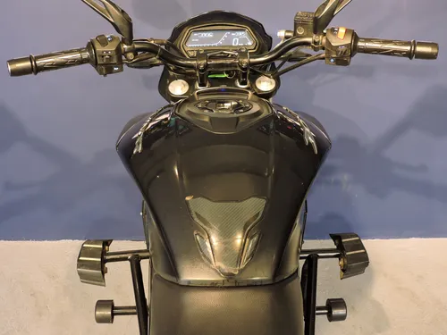 Bajaj Dominar 250 2022