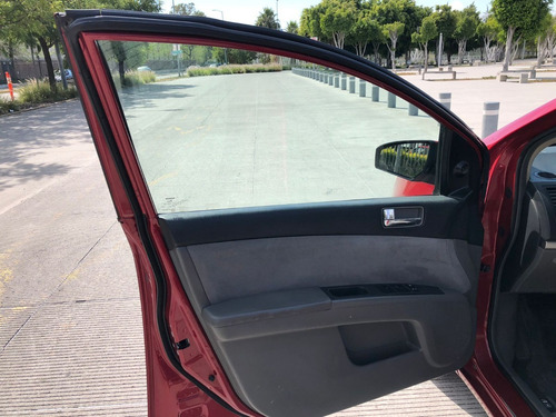 Imagen 13 de 15 de Nissan Sentra Custom 2 0 Cvt Modelo 2009