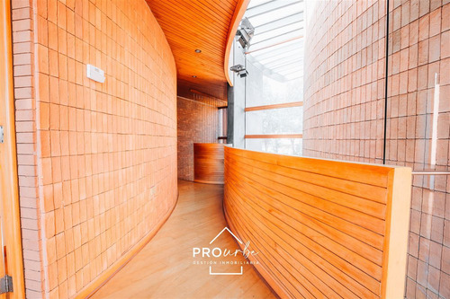 Exclusivo Condominio De 3 Town Houses De Lujo Con Piscina