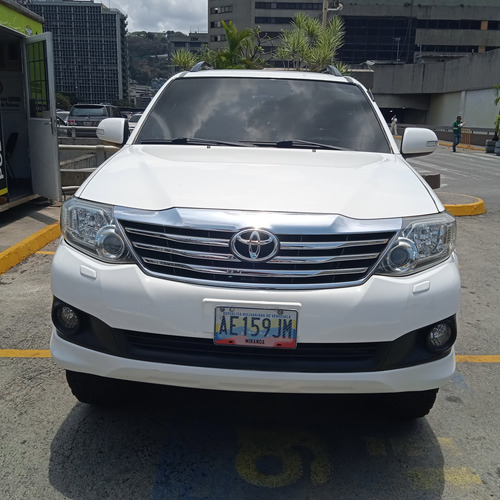 Toyota Fortuner 4.0