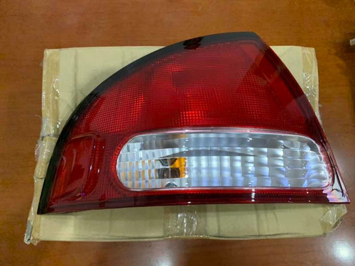 Stop Izquierdo Nissan Sentra B 15 Original