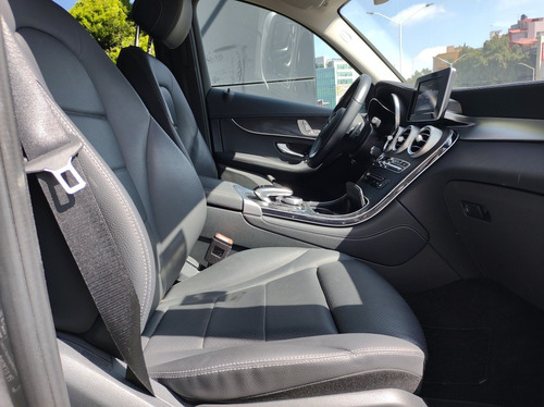 Imagen 15 de 15 de Mercedes-benz Clase Glc 300 Sport Gris 2019