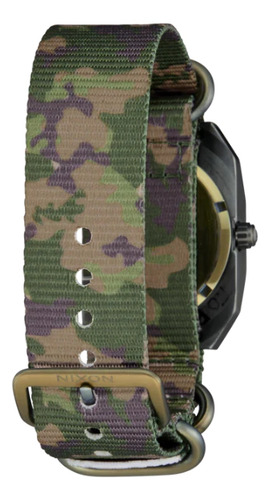 Reloj Nixon Hombre Scout Nato Dark Olive Camo Malla Camuflado Bisel Verde Fondo Negro