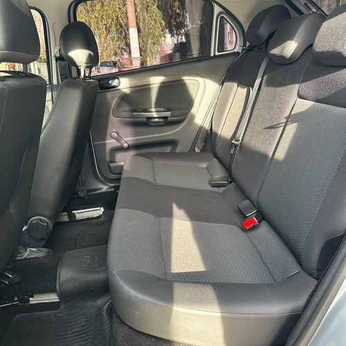 Volkswagen Gol Trend TRENDLINE 1.6 GAS 110CV AQ
