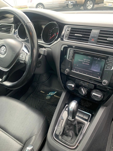 Imagen 13 de 15 de Volkswagen Jetta 2018 2.5 Sportline Tiptronic At