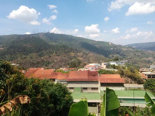 Los Naranjos, El Hatillo