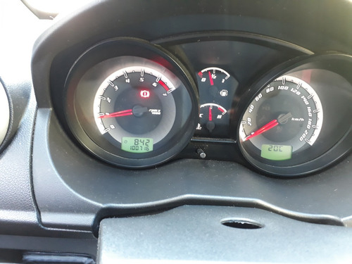 Ford Fiesta Sedan 1.6 Rocam Ano: 2013