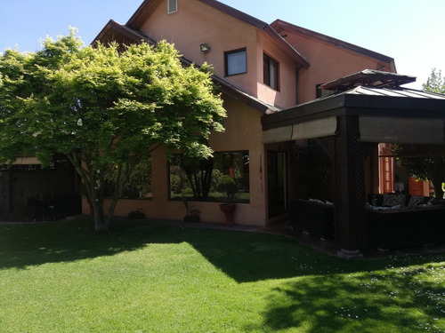 Imagen 25 de 30 de Exclusiva Casa Vista Despejada, Siete Dormitorios