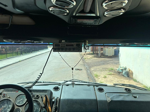 Caminhão Cara Preta 1318