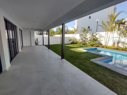 Casa Nueva En Venta En Club De Golf Paraiso Cuntry Club, Emiliano Zapata Morelos.