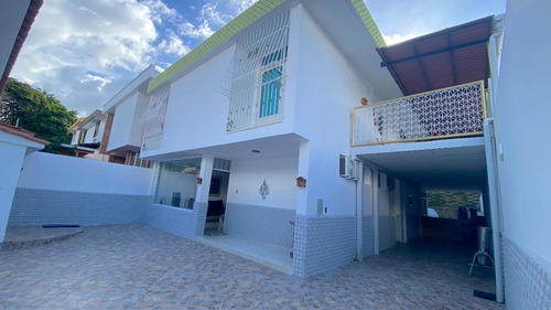 Casa En Venta En Los Pomelos Mls #24-11927 M.m