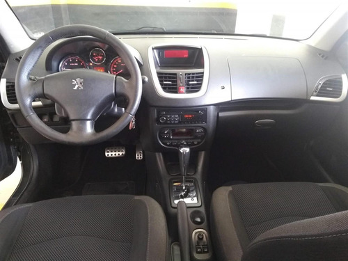 Peugeot 207 Sedan