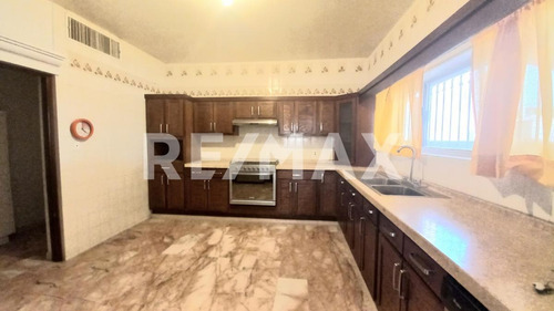 Imagen 10 de 26 de Casa En Renta En San Isidro - (2)