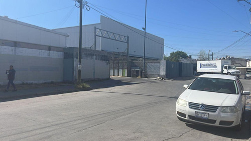 Terreno En Renta Con Bardas En Industrial Delta Leon, Gto A Unos Metros De Bodega Aurrerá Y Delta
