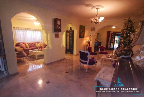 Imagen 5 de 14 de Casa De 3 Niveles Con Piscina Corales Del Sur Santo Domingo
