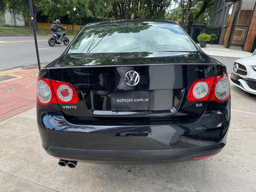Volkswagen Vento 2.5 Advance 170cv