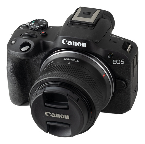 Cámara Canon R50 + Lente Kit 18 - 45mm Negro (Usado)