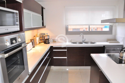 Apartamento En Alquiler - Brava- Ref: 2718