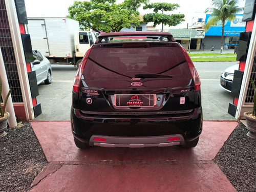 Ford Fiesta 1.0 MPI TRAIL HATCH 8V FLEX 4P MANUAL