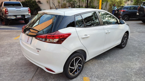Imagen 3 de 9 de Toyota Yaris