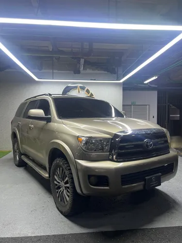 Toyota Sequoia 2008