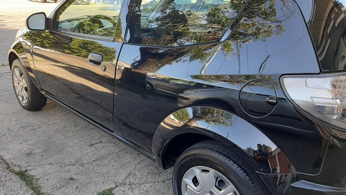 Imagen 7 de 13 de Ford Ka 2012 1.0 Fly Viral 63cv