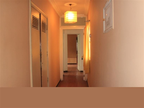 Imagen 2 de 13 de Departamento En Venta De 15 Dorm. En Santiago