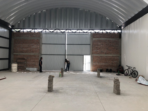 Rento Bodega 660m Y 480m , Santa Clara , Ecatepec. A 3 Cuadras Via Morelos , Arcotecho Nuevas.