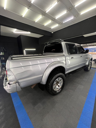 Mitsubishi L200 2.5 Sport Hpe D/cab 4x4