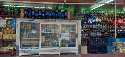 Imagen 3 de 5 de Licorería Y Bodegón En Guarenas En Oferta Solo Por Este Mes Bb