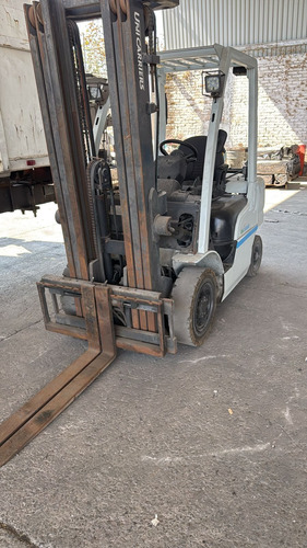 Montacargas Nissan Unicarrier Mp1f2a25lv 5,000 Lb
