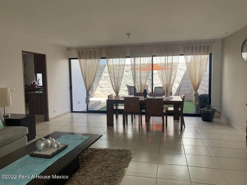 Imagen 15 de 20 de Renta Casa Con Vigilancia Y Terraza En Juriquilla Crb