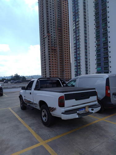 Chevrolet S10 2.4 Cab. Simples 2p