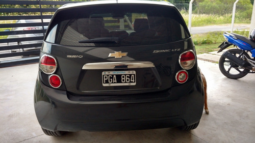 Imagen 4 de 7 de Chevrolet Sonic 2015 1.6 Ltz At Mx 5 P