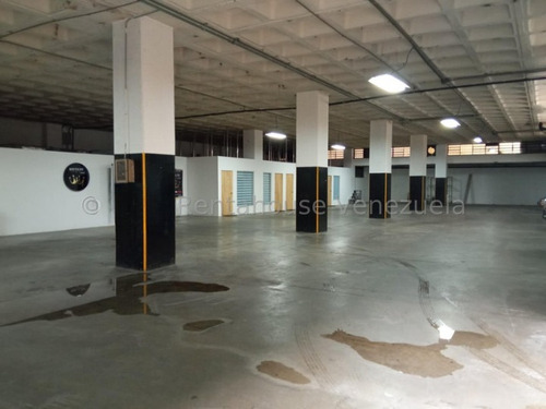 Edificio En Venta Urb. Boleíta Norte Calle Urb Industrial Albores Leoncio, Caracas