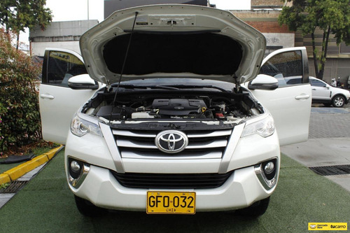 Toyota Fortuner Street Euro Iv