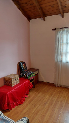 Imagen 8 de 16 de Duplex 3 Ambientes. Con Cochera Y Patio Con Parrilla. Se Escuchan Ofertas. Muy Buena Ubicación