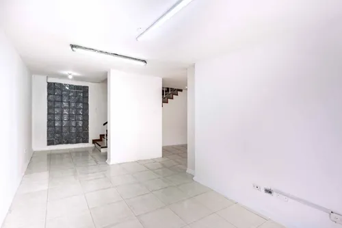 Casa En Arriendo/venta En La Castellana. Cod A23954