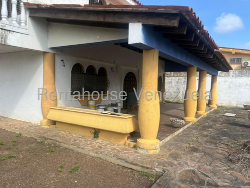 Aslibel Melédez Vende Excelente Casa Al Este De Barquisimeto