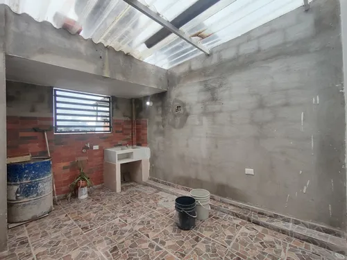 Casa En Venta En Lomitas Del Trapiche. Cod V30753
