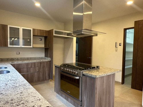 Casa En Venta En Portofino Modelo Alessandra, Con Doble Terreno.