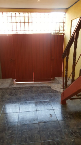 Imagen 2 de 25 de Dueña Vende Casa Con 4 Apartamentos Sin Intermediarios