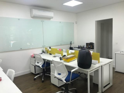 Casa Em Granja Viana, Cotia/sp De 342m² 3 Quartos Para Locação R$ 18.000,00/mes - Ca327513