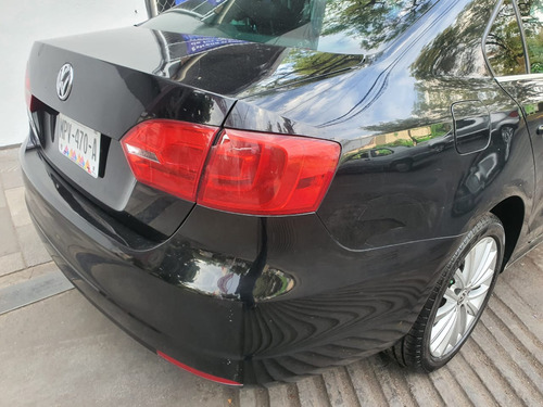 Volkswagen Jetta 2.5 Sport L5 Man Qc Nav B A C B E At