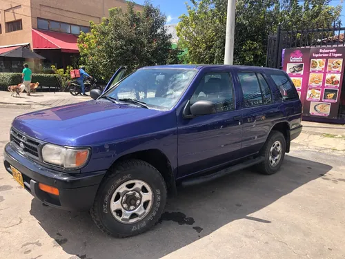 Nissan Pathfinder 3.3 R50 Std